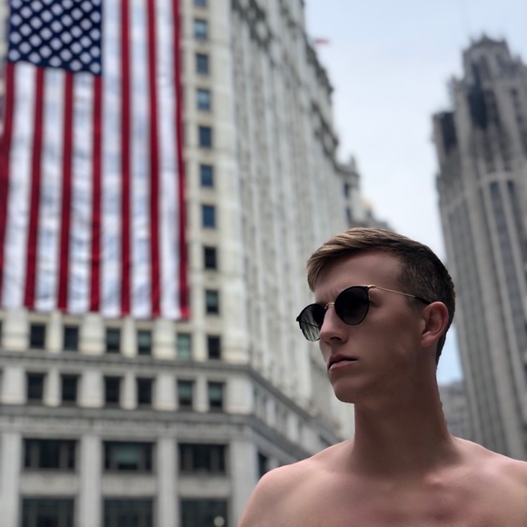 Meet your Posher, Ryan - Picture 1 of 1